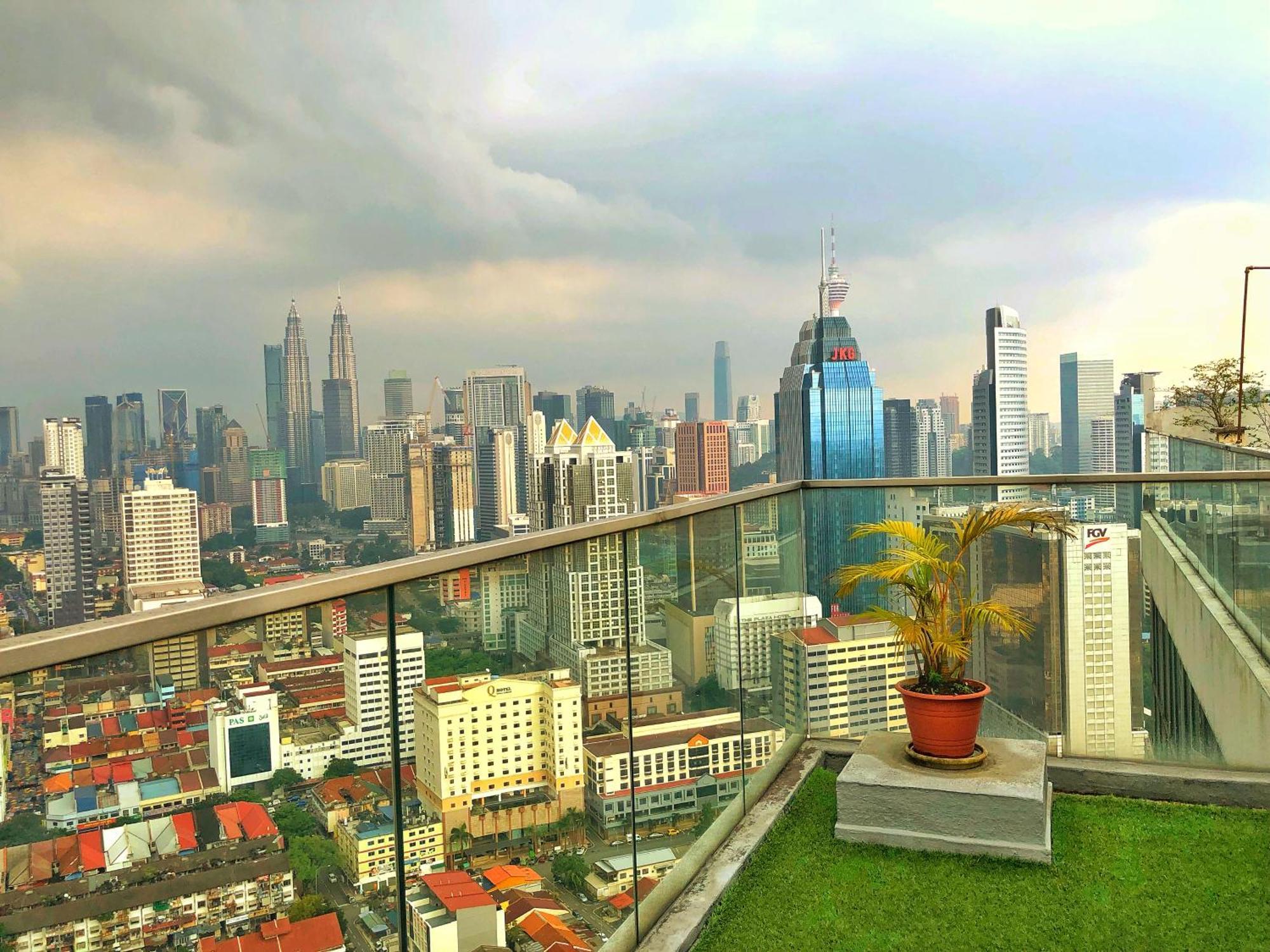 Penthouse On 34 - The Highest Unit And Best Views In Regalia & Private Rooftop Terrace กัวลาลัมเปอร์ ภายนอก รูปภาพ